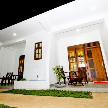 Sirisara Holiday Resort Anuradhapura Eksteriør bilde